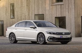 Volkswagen Passat 2019 front threequarters